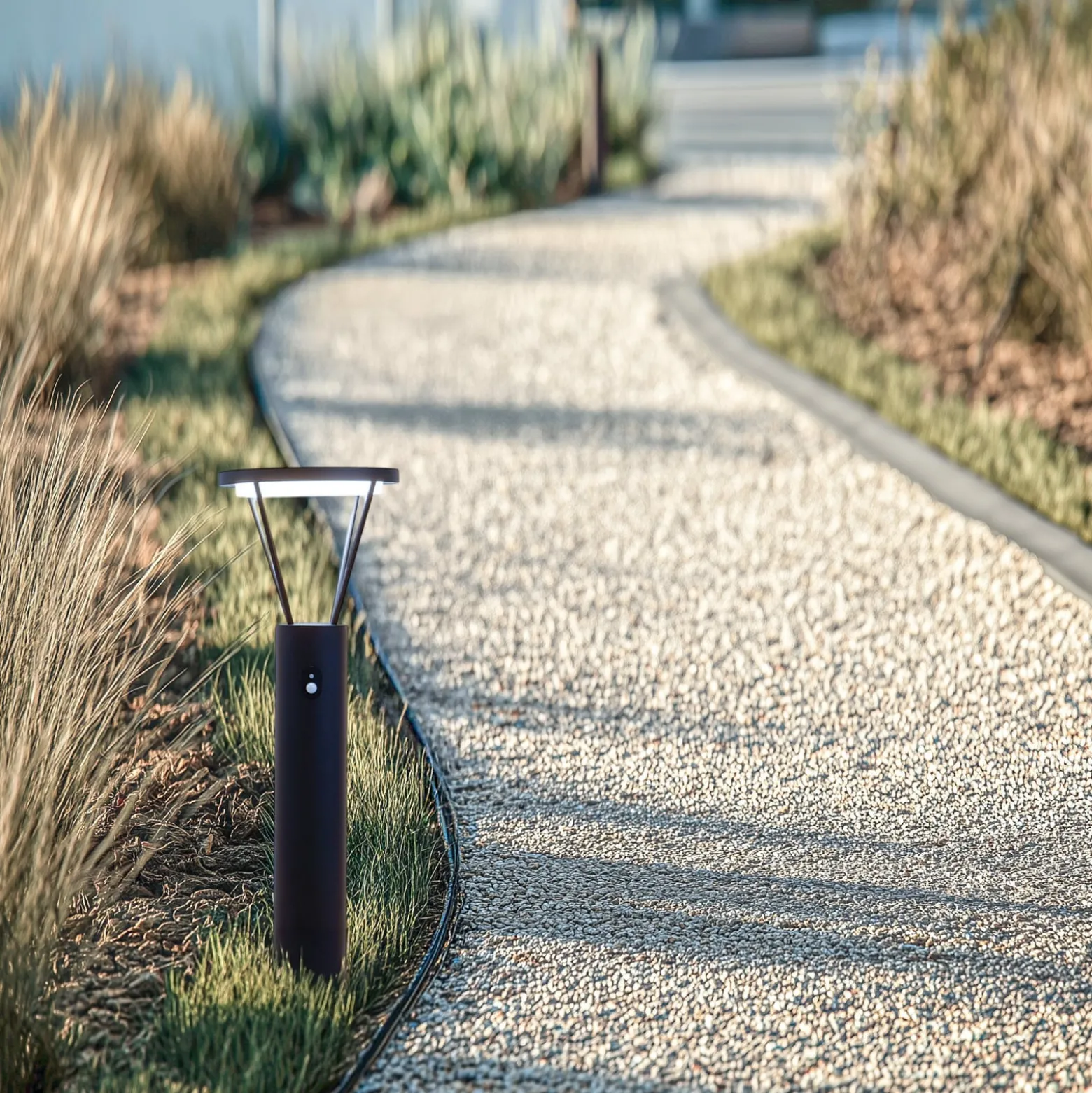 Lucande LED-Solarwegelampe Elario, 80 cm, CCT, Sensor