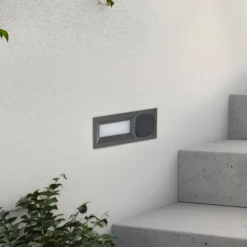 Lucande LED-Wandeinbaulampe Lachlain, anthrazit, Steckdose