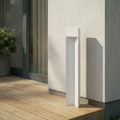 Lucande LED-Wegeleuchte Kaholo, hellgrau, 90 cm, IP44
