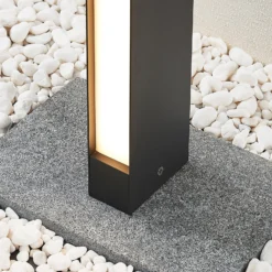 Lucande LED-Wegeleuchte Lirka, dunkelgrau, Metall, 60 cm