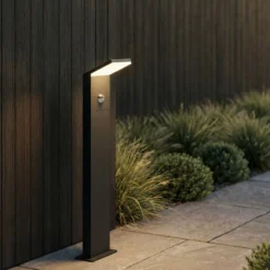 Lucande LED-Wegeleuchte Nevio, Sensor, 60cm, anthrazit