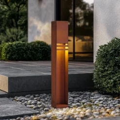 Lucande LED-Wegeleuchte Oxido, rostfarben, Höhe 80 cm, IP44