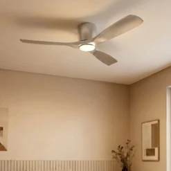 Lucande Smart LED-Deckenventilator Moneno, silber, DC, Tuya