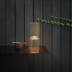 Luceplan Nui Mini Tischlampe mit Akku IP54, sand