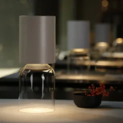 Luceplan Nui Mini Tischlampe mit Akku IP54, sand