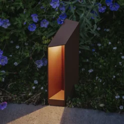 MARSET LED-Sockellampe Domus Höhe 26 cm, rostbraun Aluminium