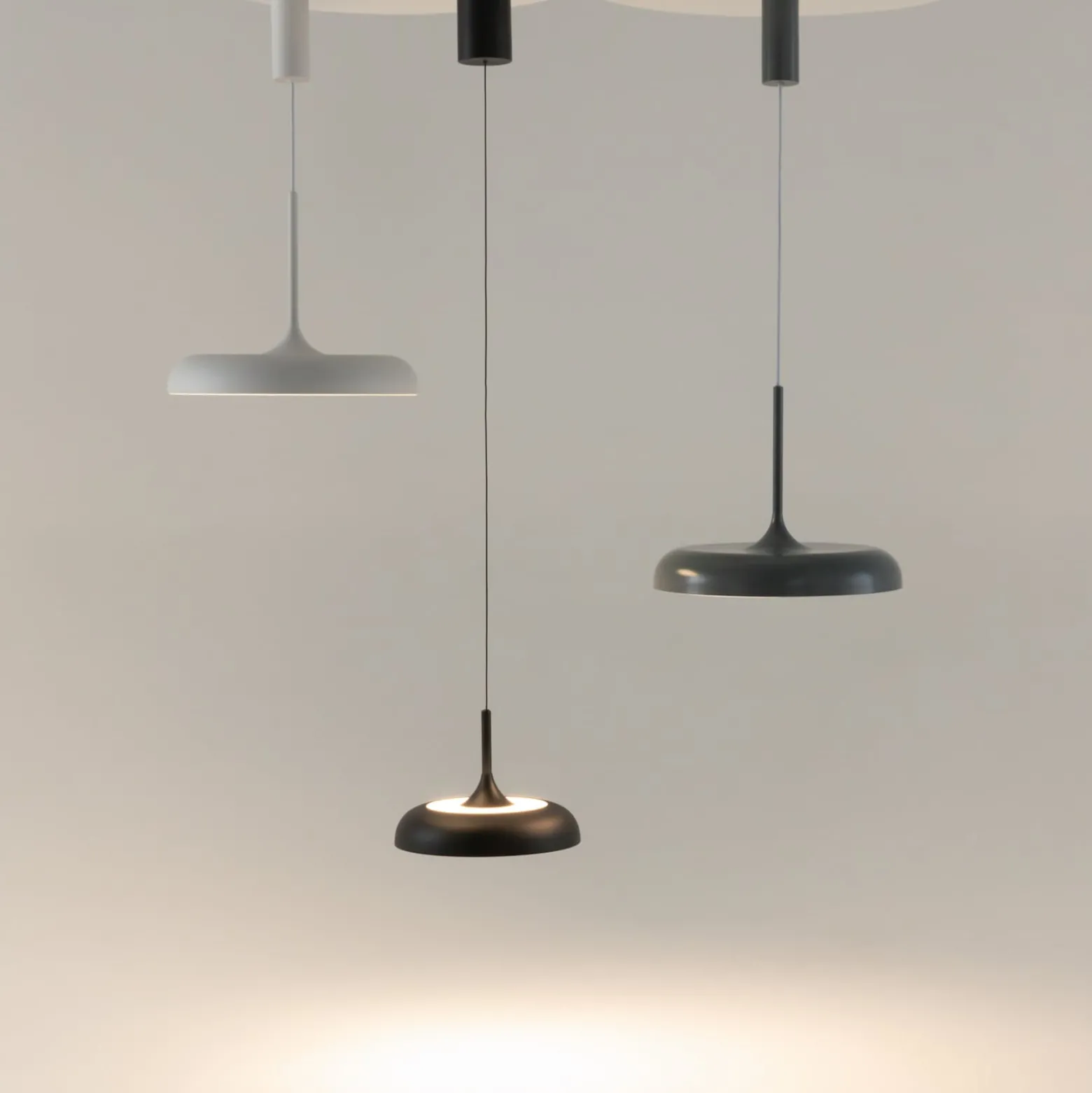 Maytoni LED-Hängeleuchte Gerhard, Ø 40 cm, grau, Metall