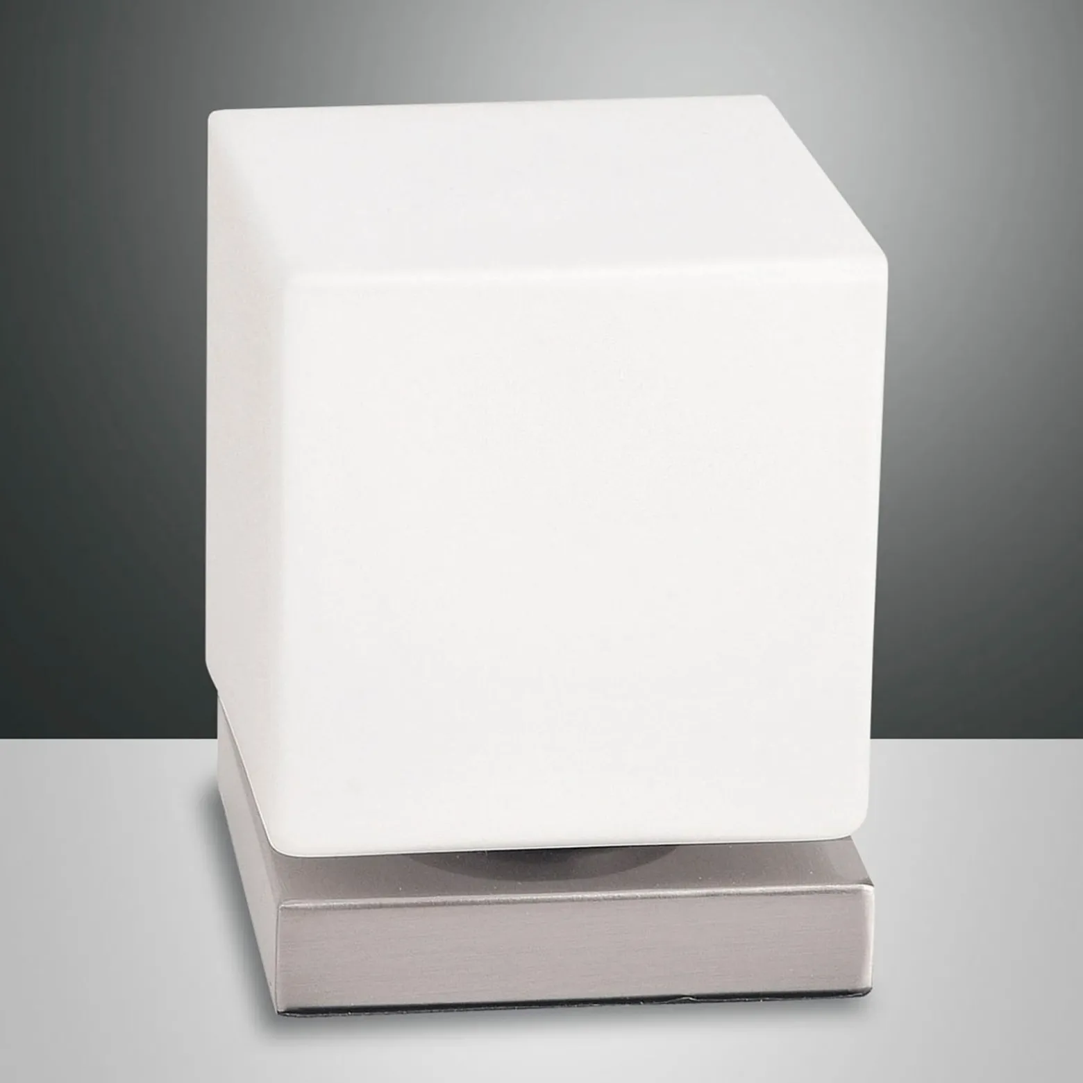 Mit Touchdimmer - LED-Tischleuchte Brenta nickel