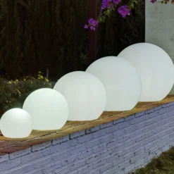 Newgarden Buly Bodenleuchte Kugel, Ø 40 cm