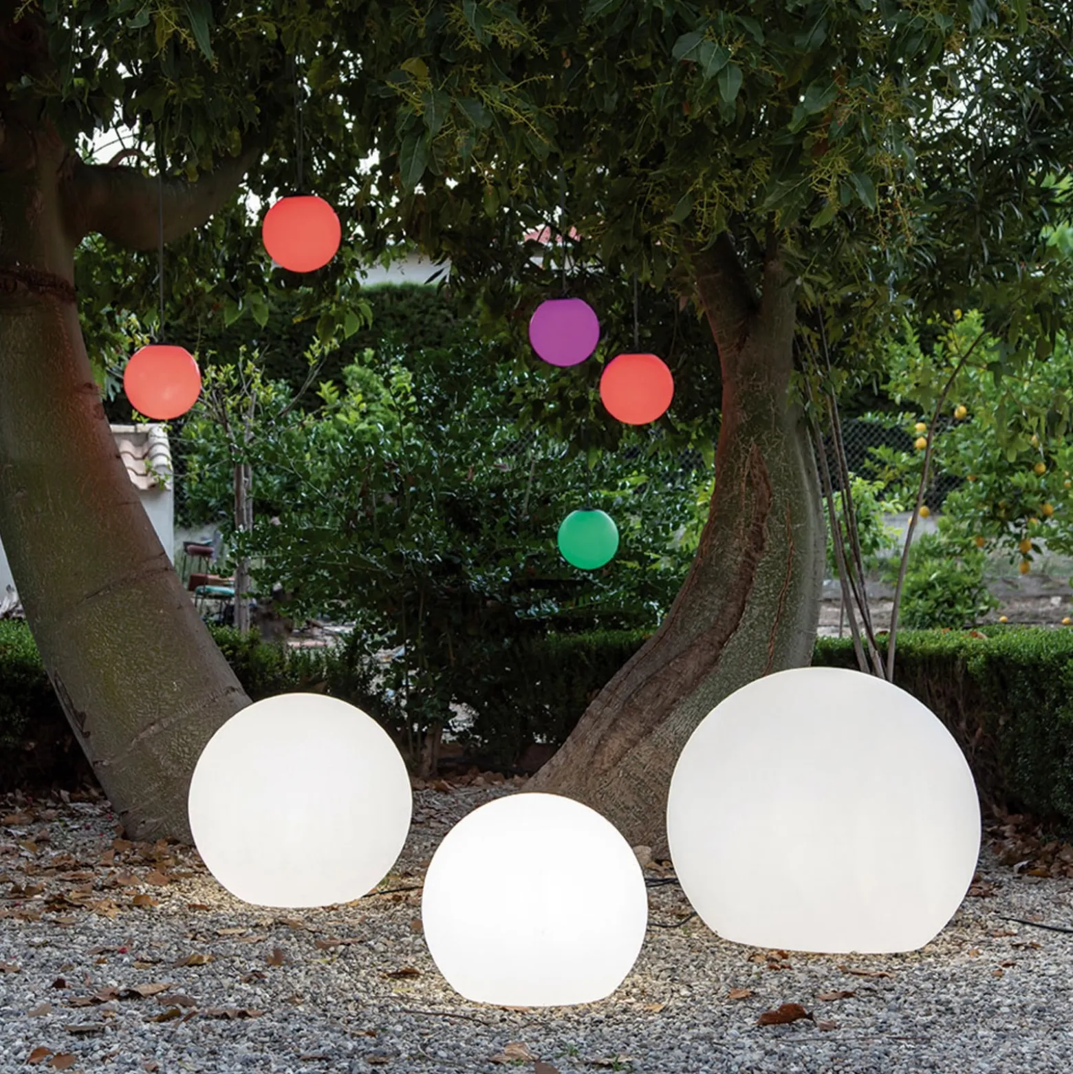 Newgarden Buly LED-Solarleuchte Kugel IP65, Ø 60cm