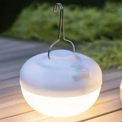 Newgarden Cherry LED-Dekosolarleuchte, weiß