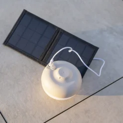 Newgarden Cherry LED-Dekosolarleuchte, weiß