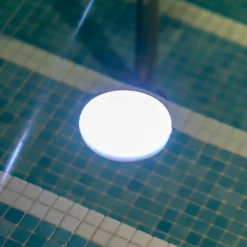 Newgarden Papaya LED-Akku-Poolleuchte IP68 RGBW