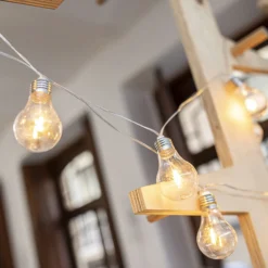 Newgarden Stella LED-Außenlichterkette mit Kabel