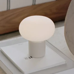 New Works Akkuleuchte Karl-Johan, light grey, IP65