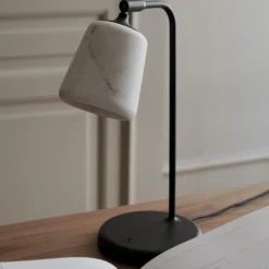 New Works Material New Edition Tischlampe, Marmor