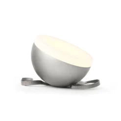 New Works Sphere LED-Akkuleuchte IP67 warm grey