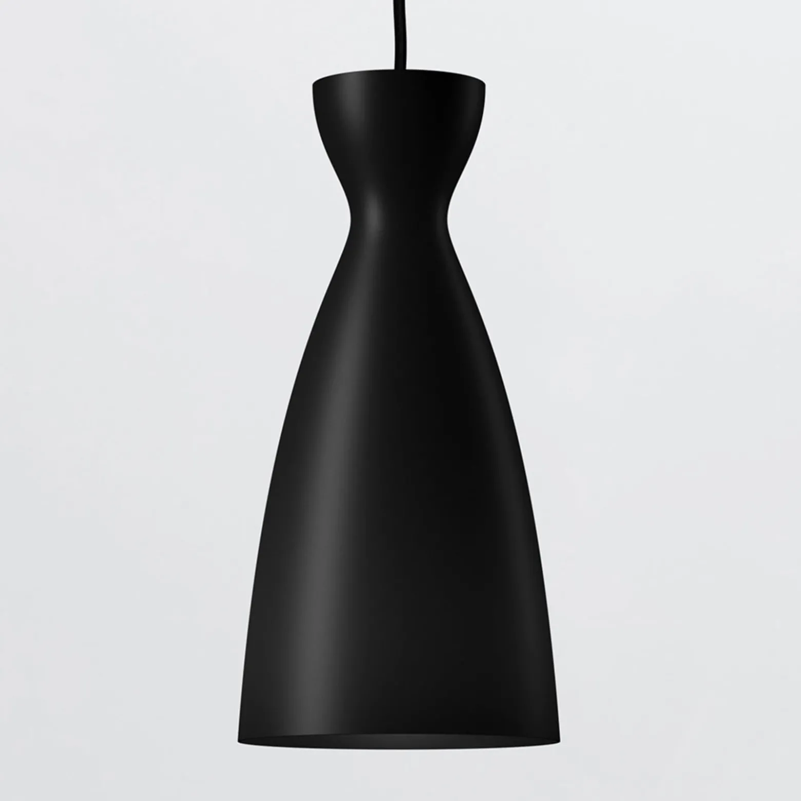 Nyta Pretty long Hängelampe 3m, schwarz matt