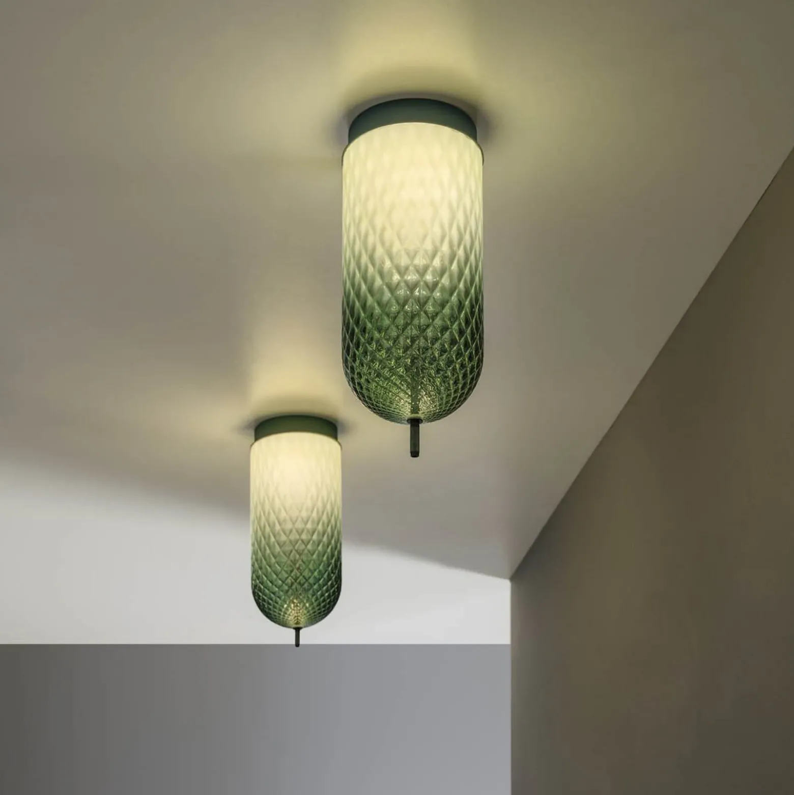 OLEV LED-Deckenlampe Curuba, grün, Glas, Höhe 40 cm, 2.700 K