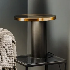 Oluce Cylinda LED-Tischleuchte schwarz-gold