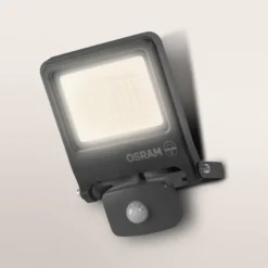 OSRAM Außenstrahler ENDURA FLOOD, grau, Sensor 30 W 830 IP44