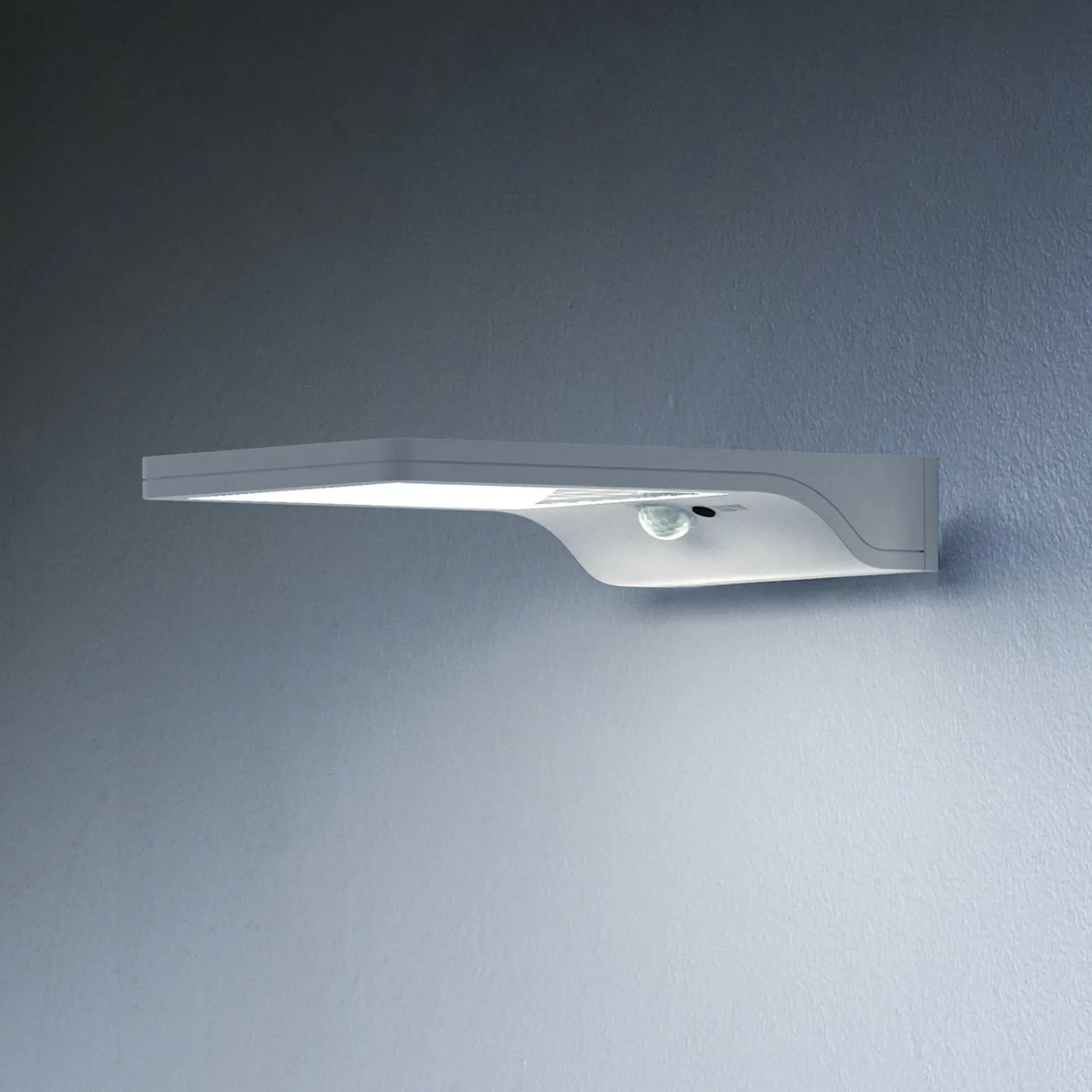 OSRAM LED-Solar-Außenwandleuchte DOORLED, weiß, Sensor, IP44