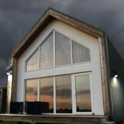 OSRAM Solar-Außenstrahler ENDURA, 30 W, Sensor, 4.000 K IP65