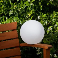 Pearl - LED-Kugelleuchte, steuerbar per Handy