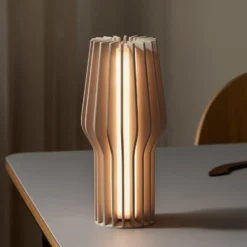 PLEASE WAIT to be SEATED Akku-Tischlampe RADIANT, beige IP44