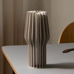 PLEASE WAIT to be SEATED Akku-Tischlampe RADIANT, beige IP44