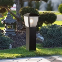 Pollerleuchte Seattle, IP44, schwarz, Höhe 73 cm, Metall