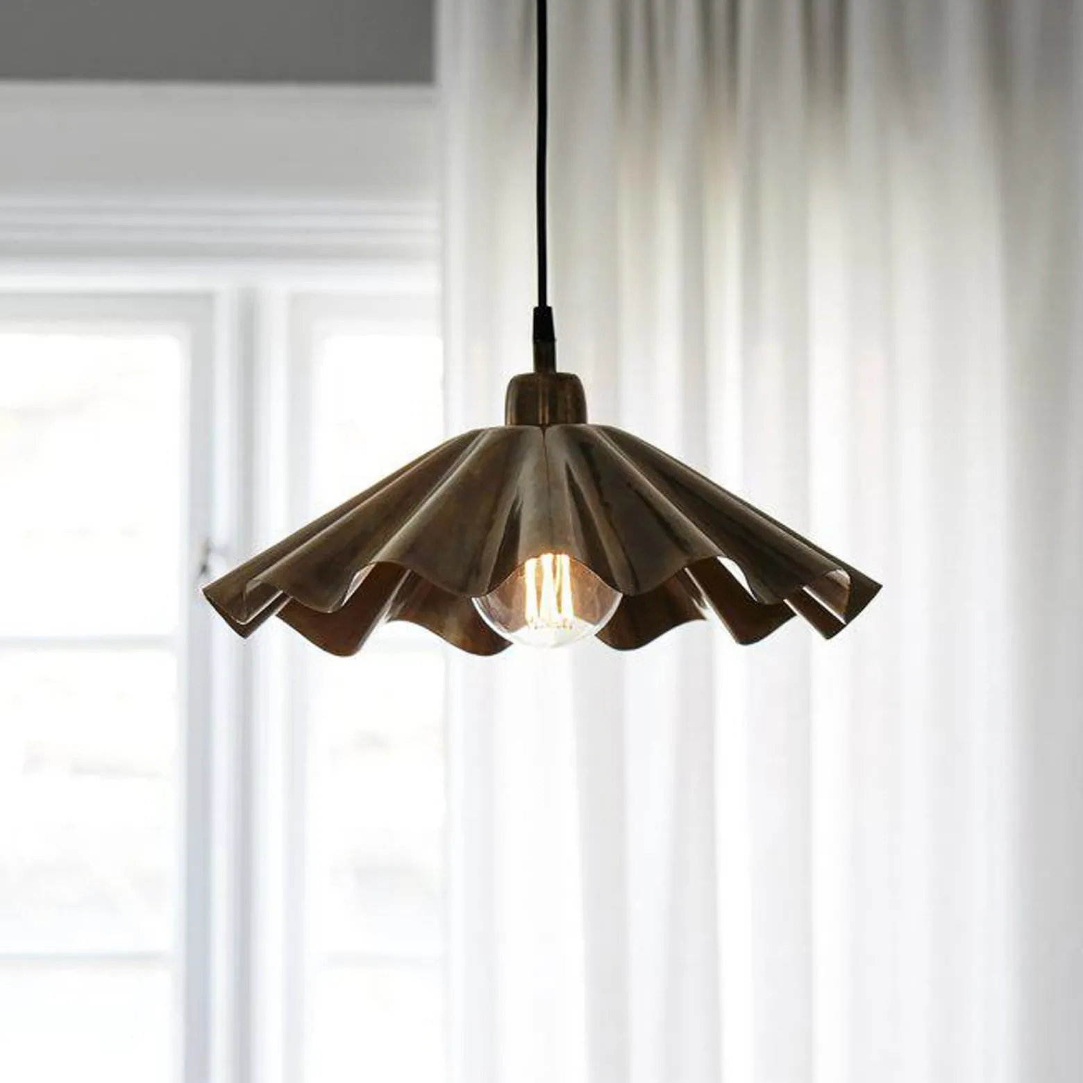 PR Home Hängelampe Aira, messingfarben geölt, Ø 41 cm Metall