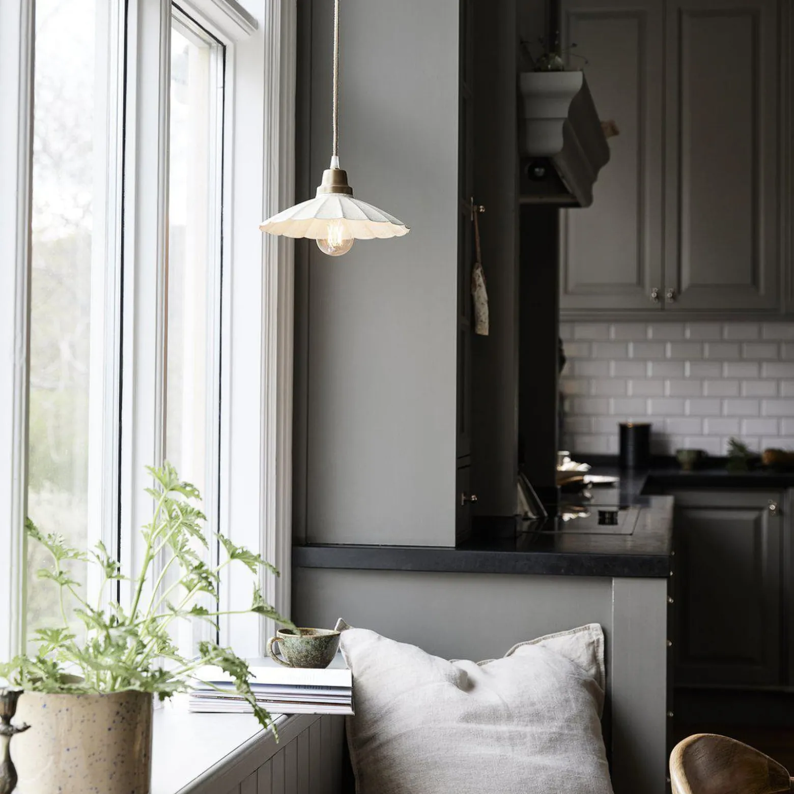 PR Home Hängeleuchte Ester, offwhite, Ø 24 cm, Eisen Stecker