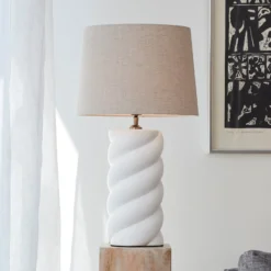 PR Home Spin Tischleuchte Ø 35cm weiß/Leinen natur