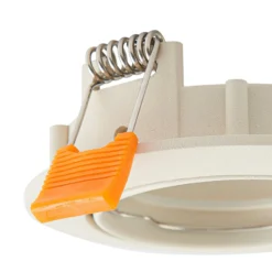 Prios Deckeneinbauleuchte Fibur, beige, Zink, Ø 8,2 cm