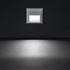Quadratische LED-Außenwandleuchte Kössel