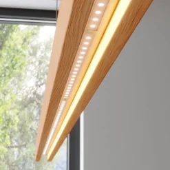 Quitani LED-Hängelampe Alin, Länge 138 cm, Eiche natur