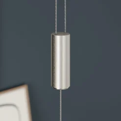Quitani LED-Hängelampe Alin, Länge 138 cm, Eiche natur