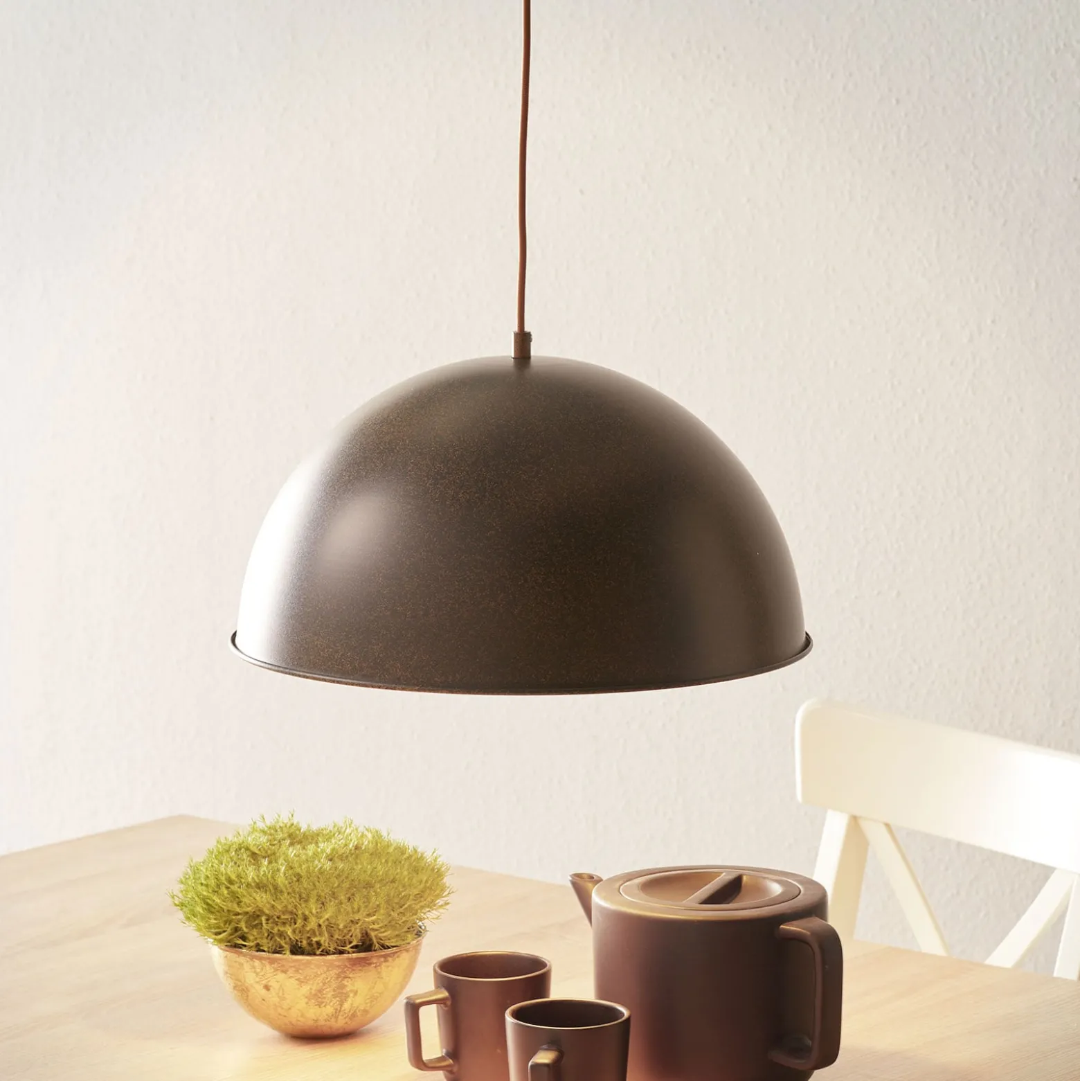 Rostfarbene Metall-Pendellampe Xirena I