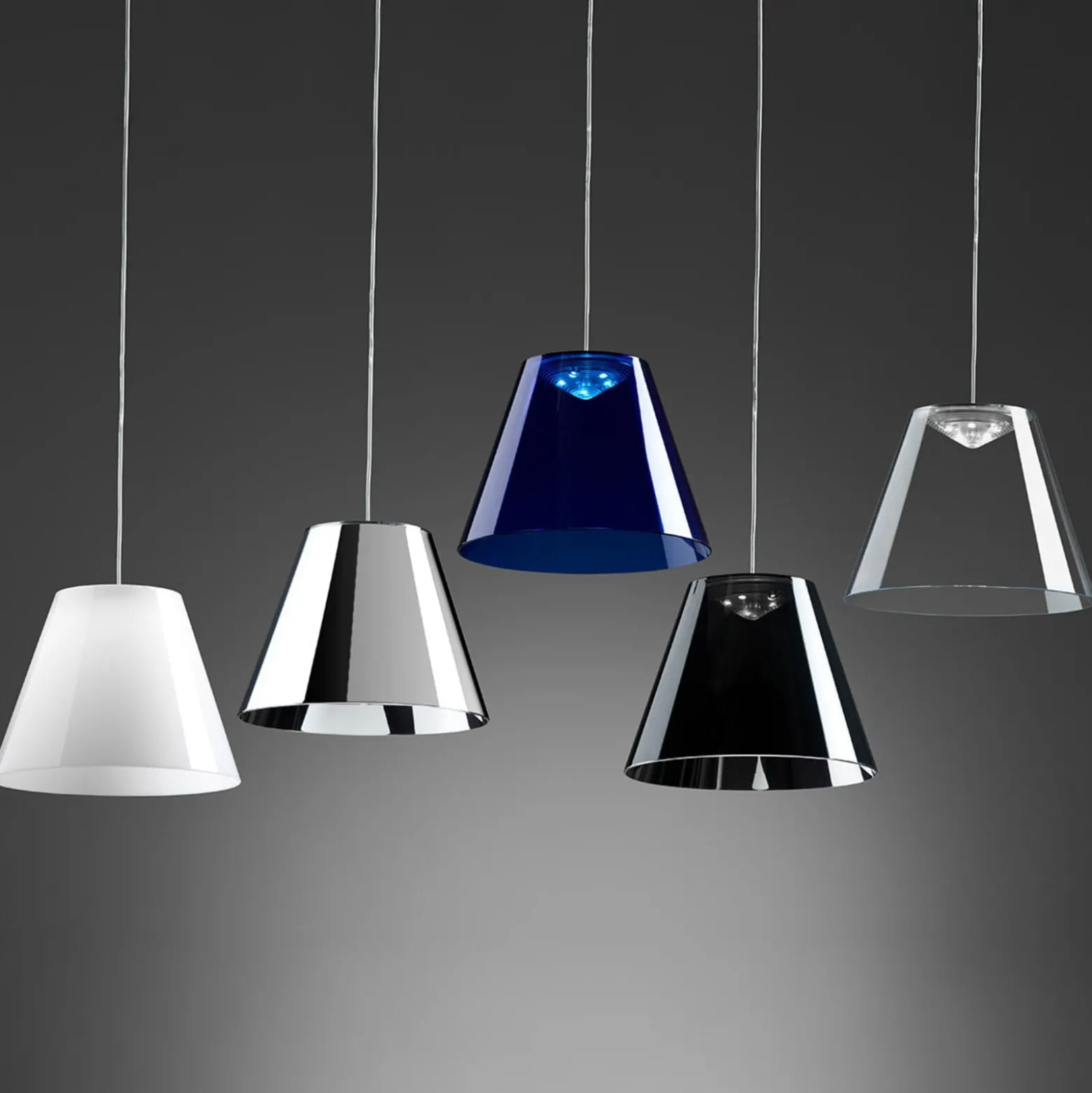 Rotaliana Dina - blaue LED-Hängeleuchte