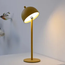 SCHÖNER WOHNEN LED-Akku-Tischlampe Bellies Blütenzauber IP54