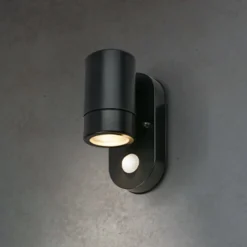 Sensor-Außenwandleuchte 3789015, schwarz, Kunststoff, GU10