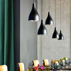 serien.lighting Hängeleuchte One Eighty L, Ø 16 cm, schwarz