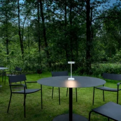 SLV LED-Akkulampe Vinolina, weiß, CCT, Alu, Höhe 32,3 cm