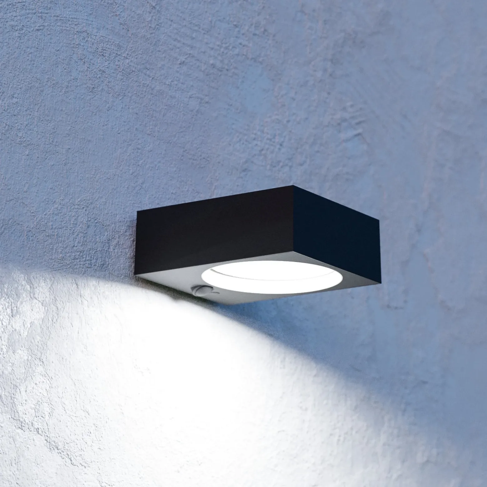 Solar-LED-Außenwandlampe Darfano, schwarz, Breite 14 cm