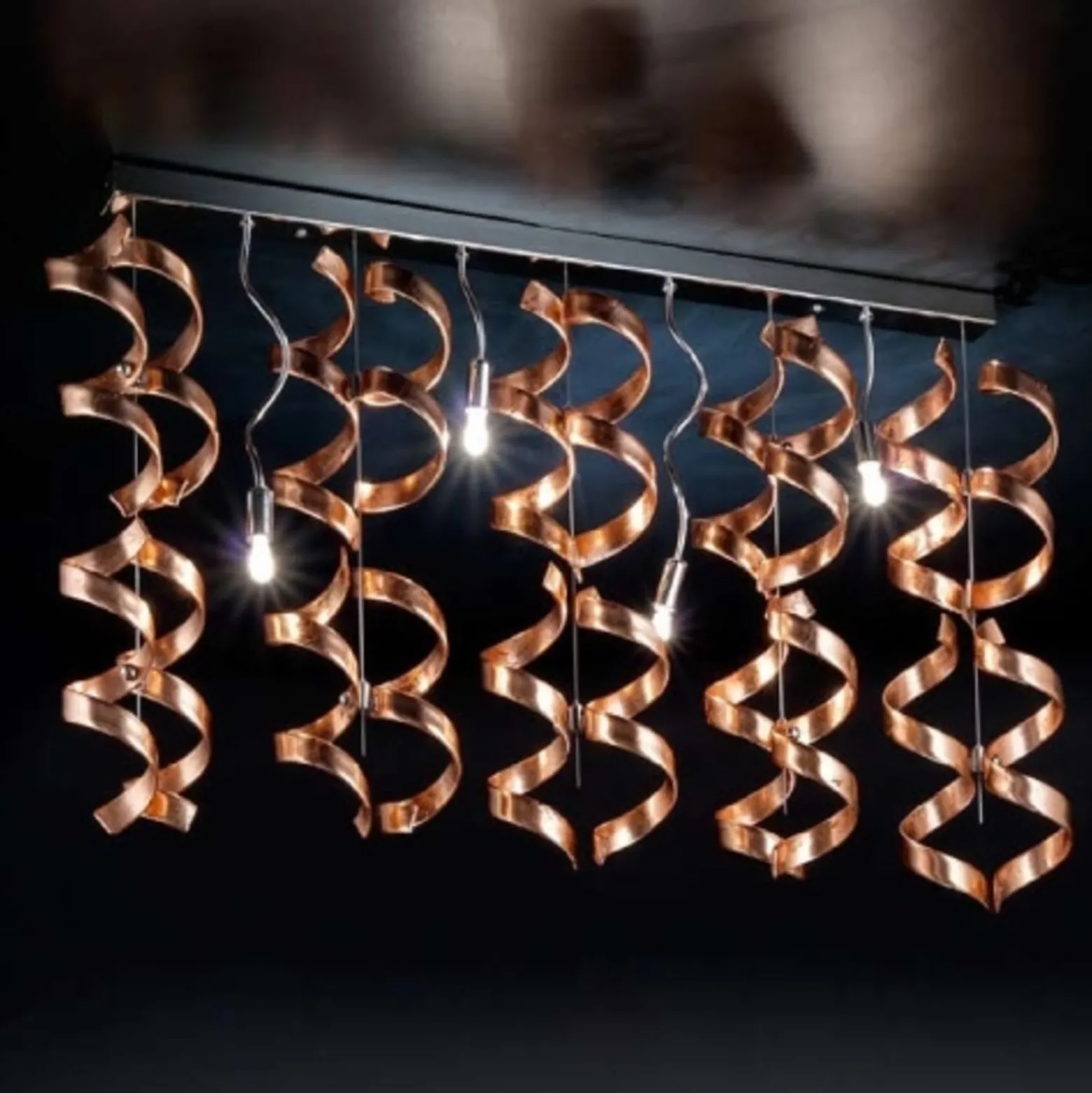 Spiralförmige Deckenleuchte Copper
