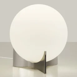 Terzani Tischleuchte Oscar, nickelfarben, Ø 20 cm, Opalglas
