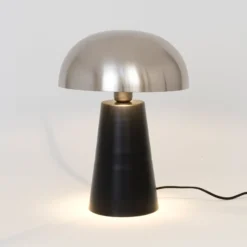 Tischlampe Fungo, unten strahlend, schwarz/silber