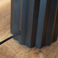 Tischleuchte Hashira mit Stoffschirm, schwarz