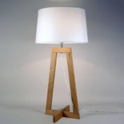 Tischleuchte Sacha LT aus Textil und Holz